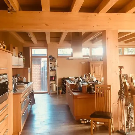 Ubytování v soukromí Poelyck: Uebernachten In Einem Strohhaus, Umgeben Von Purer Natur!