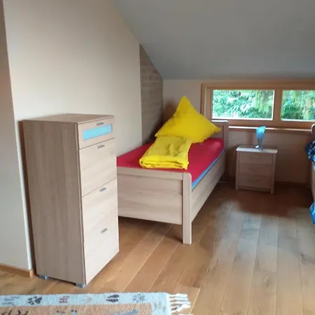 Poelyck: Uebernachten In Einem Strohhaus, Umgeben Von Purer Natur! Ubytování v soukromí Kerken